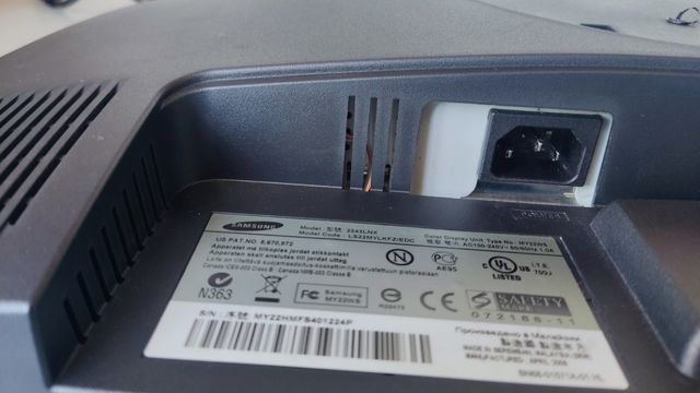 Monitores Samsung 22" sin soporte