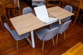 Comedor de 6 sillas (mesa extensible)