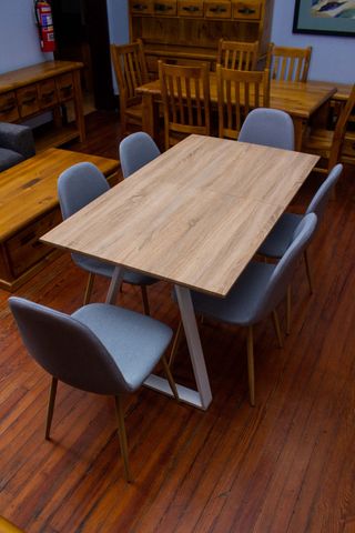 Comedor de 6 sillas (mesa extensible)