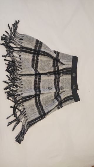 Falda niña cuadros. To be too