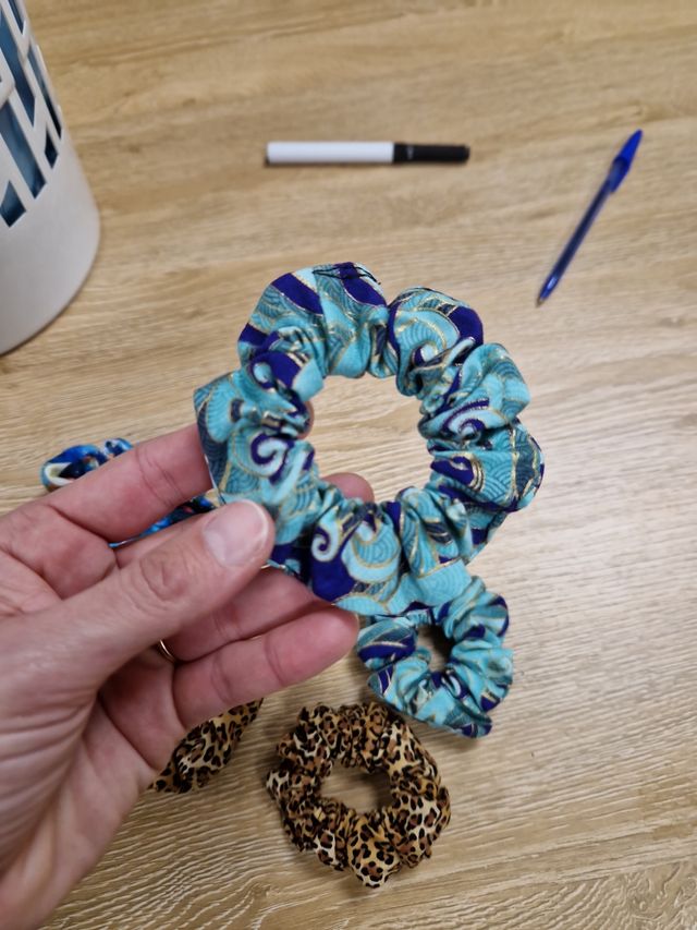 Lote 4 Coleteros Scrunchies hechos a mano