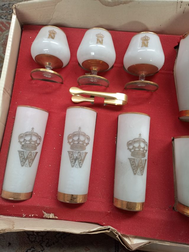 Antico set di bicchieri vintage