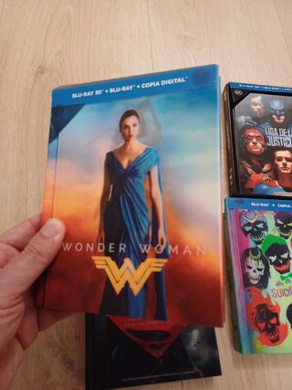 Peliculas DC EDICIÓN ESPECIAL. Libro. Portada 3D