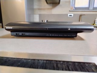 PS3 slim con accessori e giochi