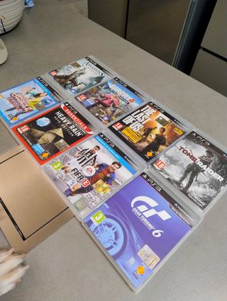 PS3 slim con accessori e giochi