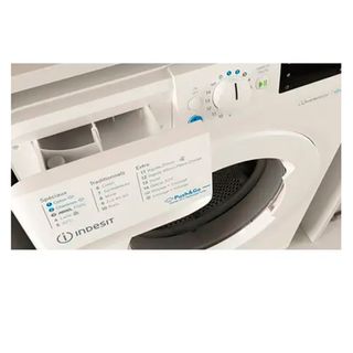Oferta Lavadora Indesit carga frontal BWE81496XWV