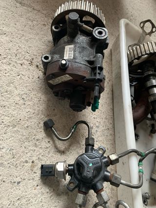 Bomba common rail  delphi renault 1.5dci