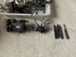 Bomba common rail  delphi renault 1.5dci