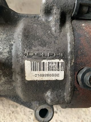 Bomba common rail  delphi renault 1.5dci