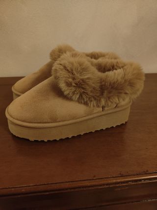 Pantofole-stivaletto