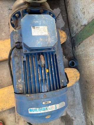 Bomba centrífuga Ebara