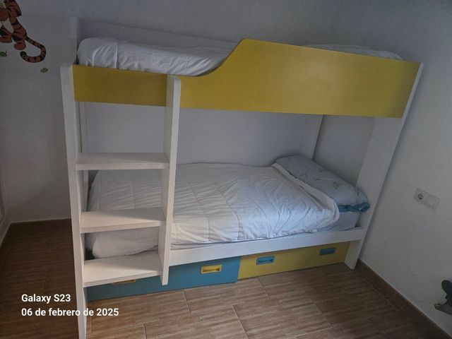 Litera de madera blanca 1,60 de alto 2,03 de largo