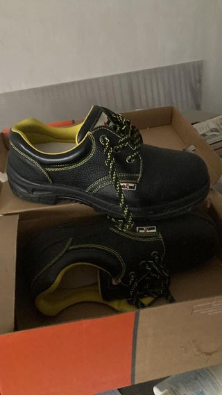 Scarpe antinfortunistiche 