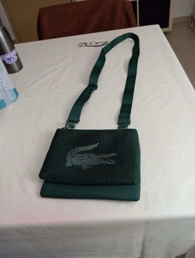 Bandolera Lacoste auténtica