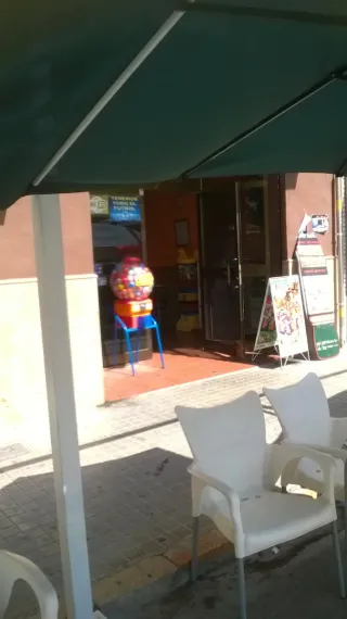 INGRESOS EXTRA,MÁQUINAS DE BOLAS E INFANTILES