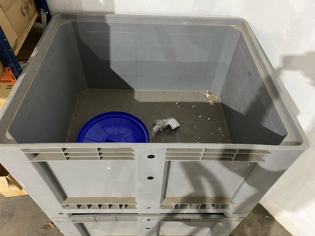 Contenedor de plástico de 1000x1200