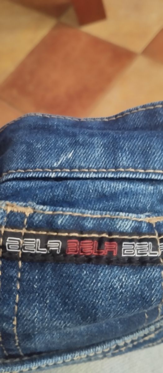 Vaquero BELA de moto 