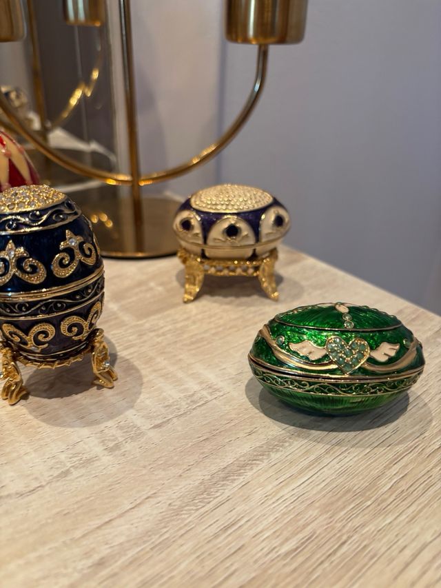 Huevos estilos FABERGE