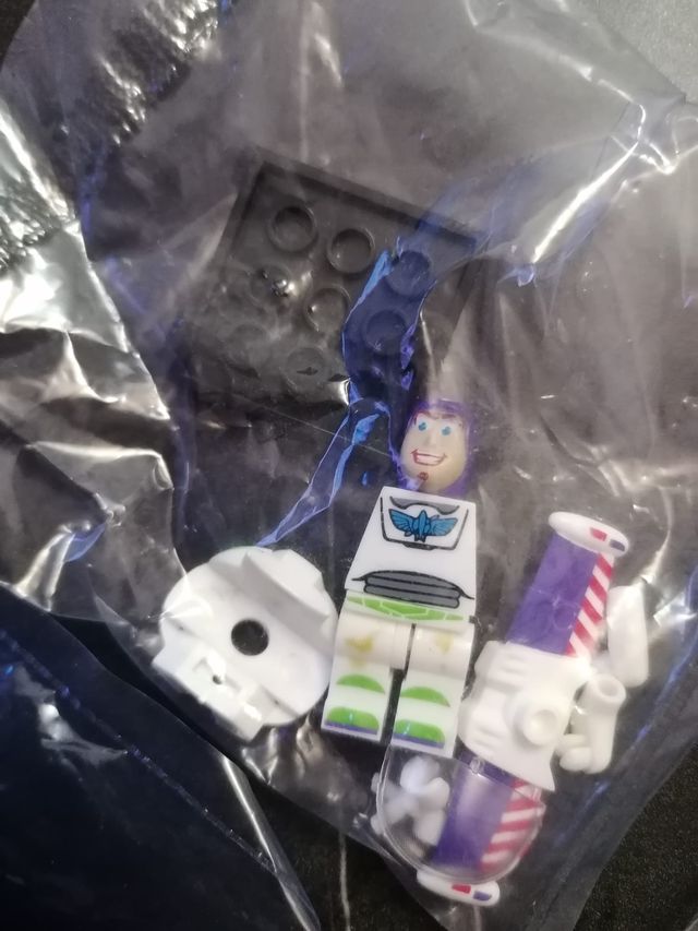 4 Muñecos Batman, Robin, Buzz y Woody