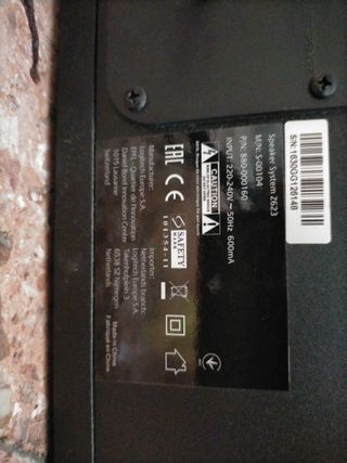 Logitech sistema de Altavoces.