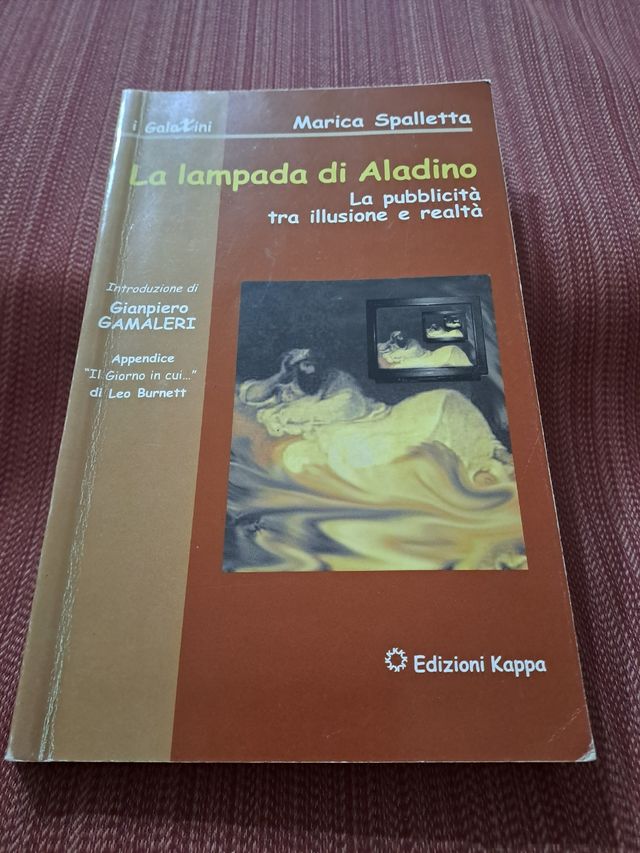Libro pubblicità