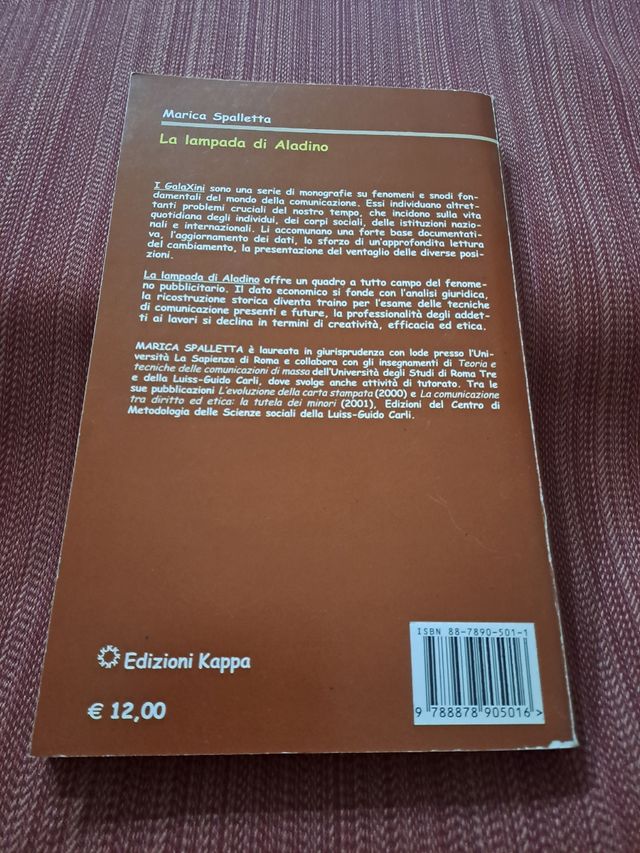 Libro pubblicità