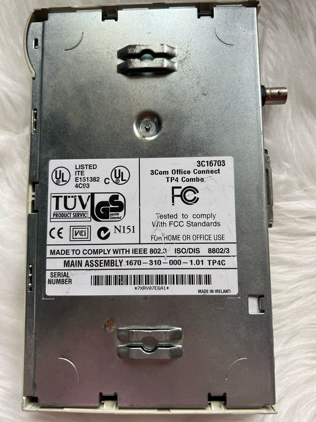 Hub TP4 combo 10/100