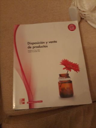 Lote de libros Grado Medio Farmacia y Parafarmacia