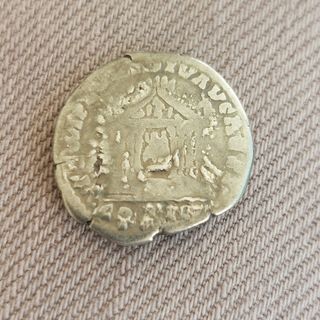 Denario  Antonio Pio. RARA