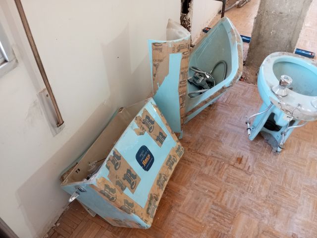 Sanitarios vintage azul turquesa todos 85€