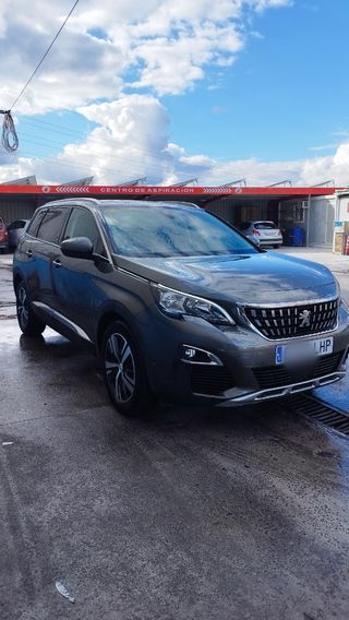 Peugeot 5008 2020