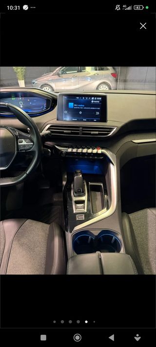 Peugeot 5008 2020