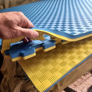 Suelo contra caídas, deporte, artes marciales...