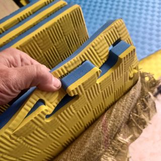 Suelo contra caídas, deporte, artes marciales...