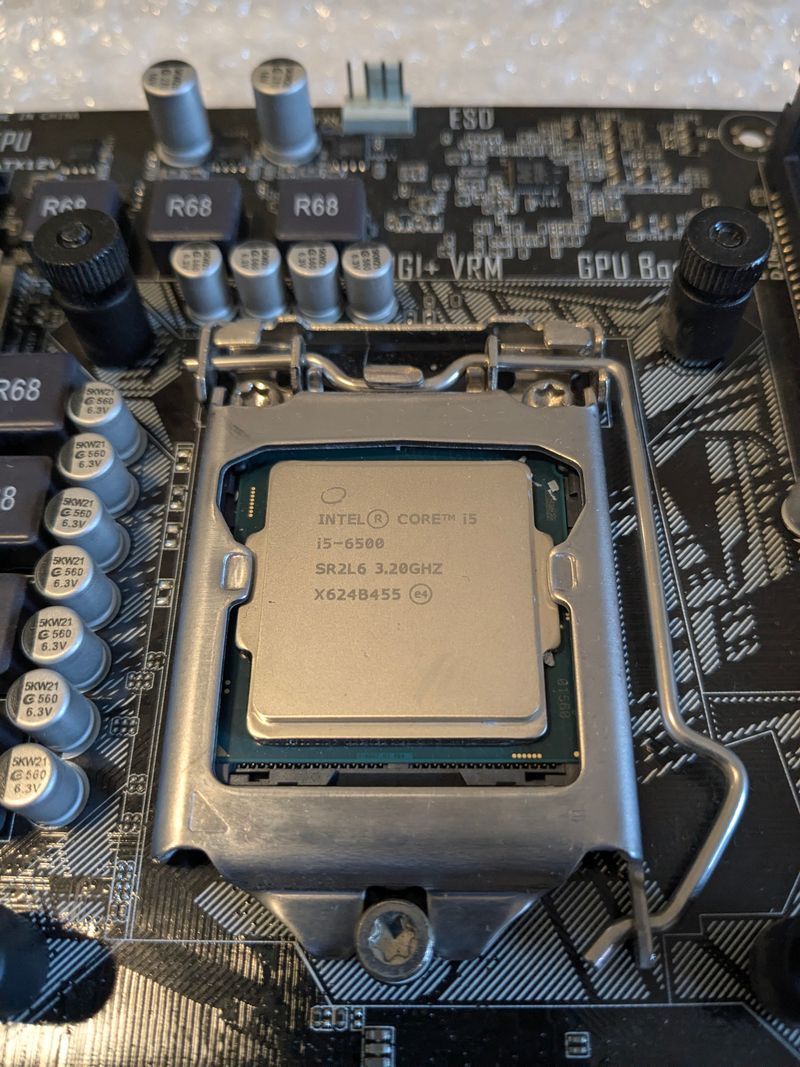Placa Asus Z170 + CPU Intel i5 6500 + disipador