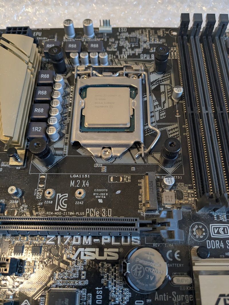 Placa Asus Z170 + CPU Intel i5 6500 + disipador afbeelding 2