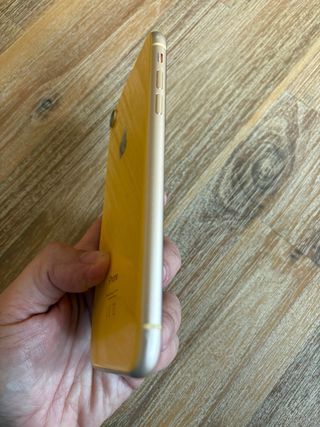 iPhone XR 128 Gb de color amarillo