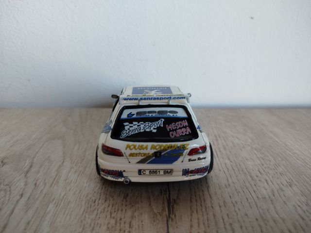 Peugeot 306 Maxi Resina