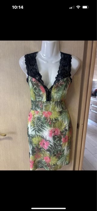 Vestito pizzo e fiori Guess