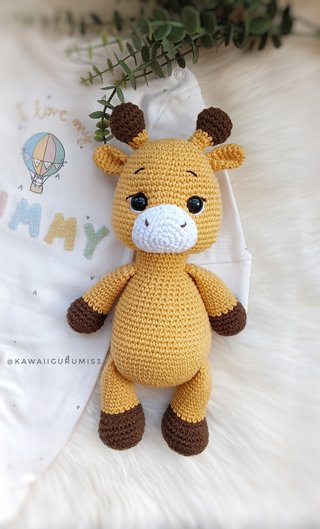 Jirafa bebe amigurumi ganchillo