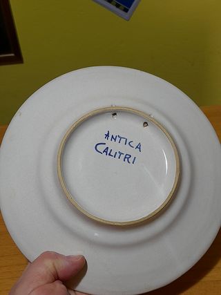 PIATTO ESPOSITORE IN MAIOLICA VINTAGE