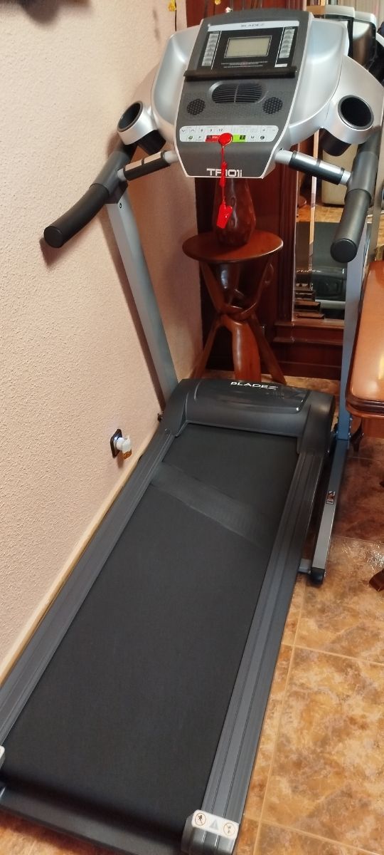 CINTA DE CORRER BLADEZ FITNESS TR101i