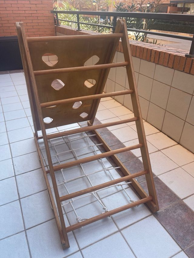 Juego escalada equilibrio niños