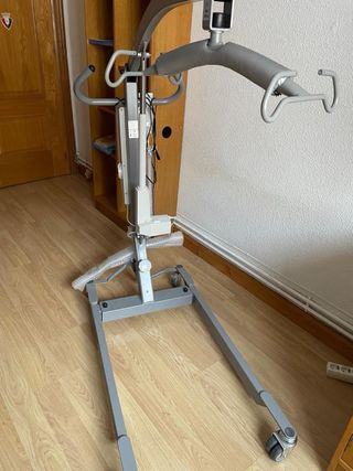 Grua transporte personas. NUEVA con protectores