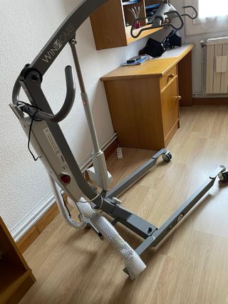 Grua transporte personas. NUEVA con protectores