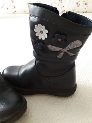 Botas niña talla 25 marca chicco