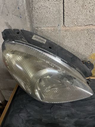 Faros citroen picasso