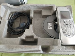 NOKIA 9300 CON CAJA Y ACCESORIOS