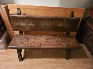 Banco de madera antiguo