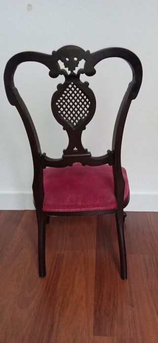 Antigua silla descalzadora